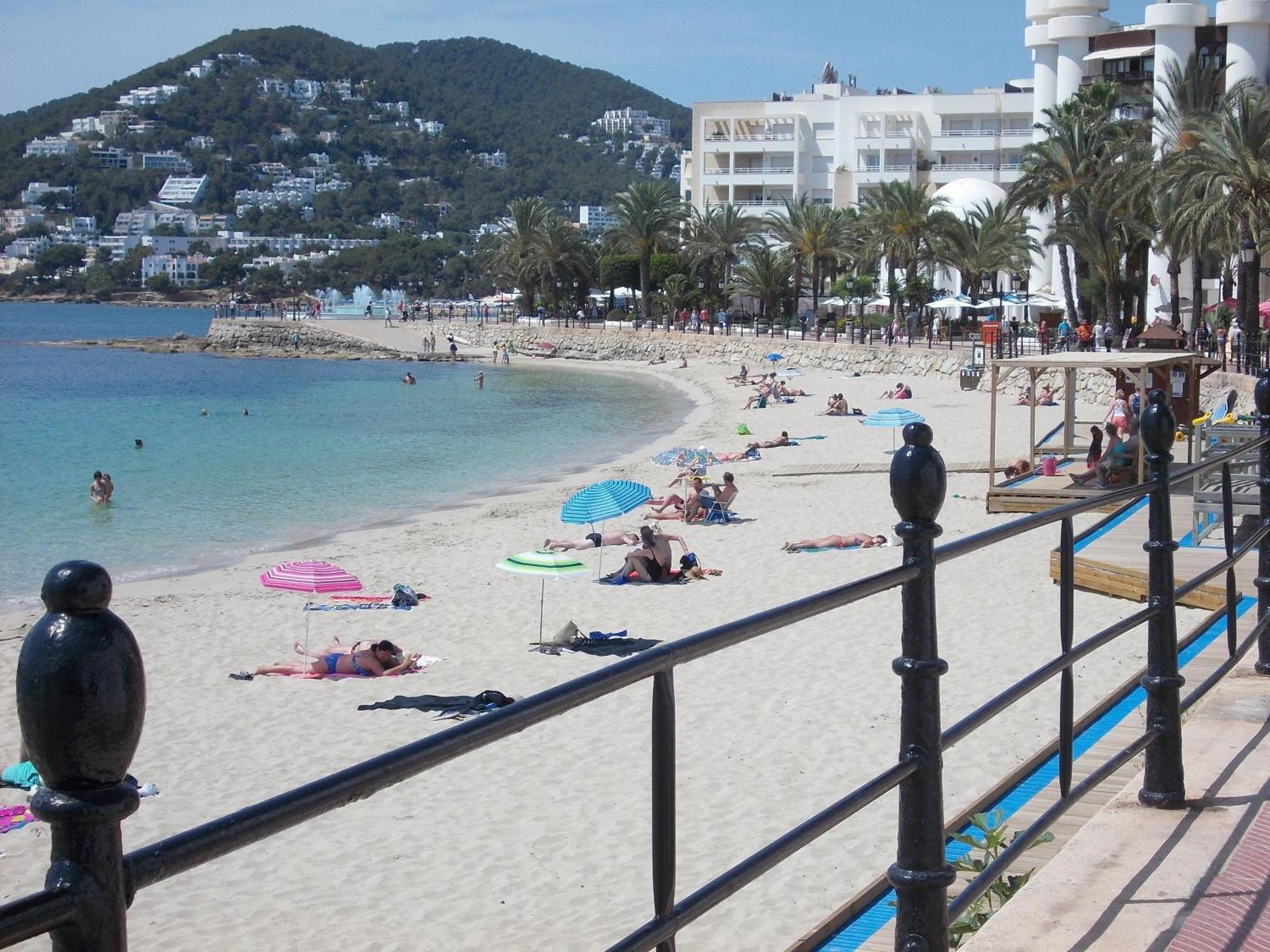 Hostal Rey Santa Eularia des Riu Exteriér fotografie